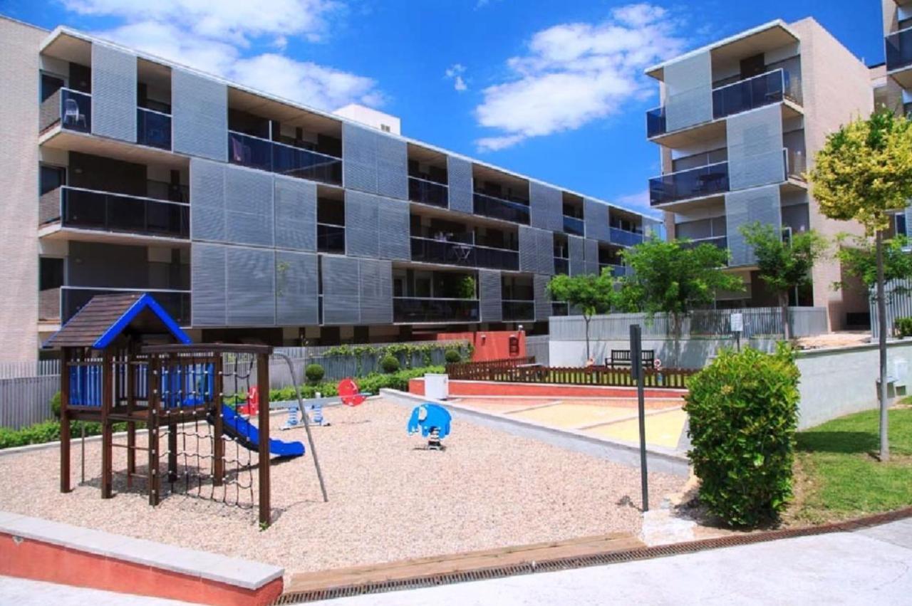 Paradise Village Hogaristic Salou Bagian luar foto